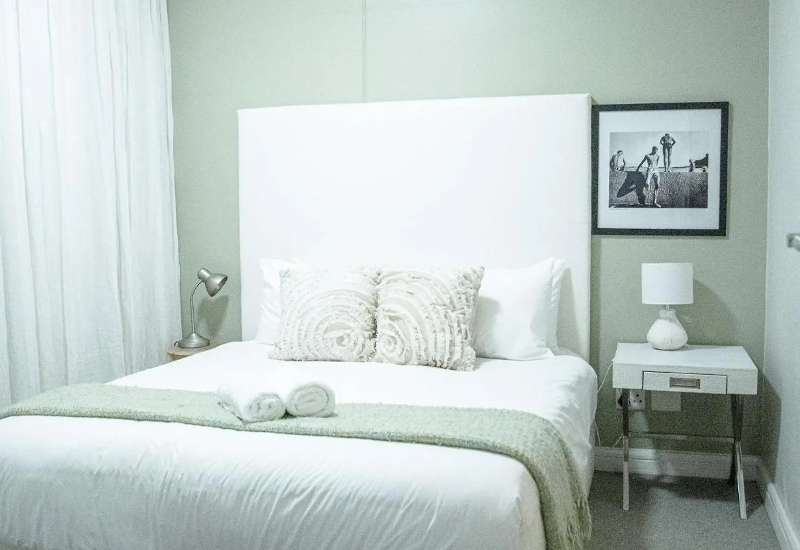 Stylish Apartment With Large, Covered Balcony In De Waterkant Cape Town South Africa