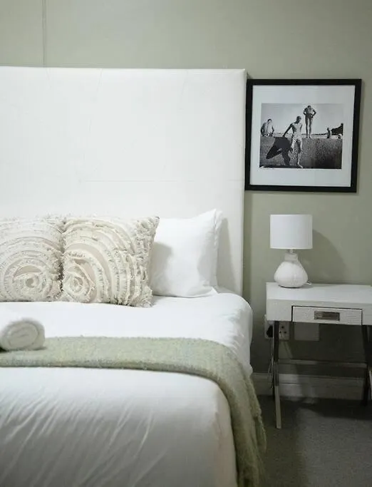 Stylish Apartment With Large, Covered Balcony In De Waterkant Cape Town South Africa