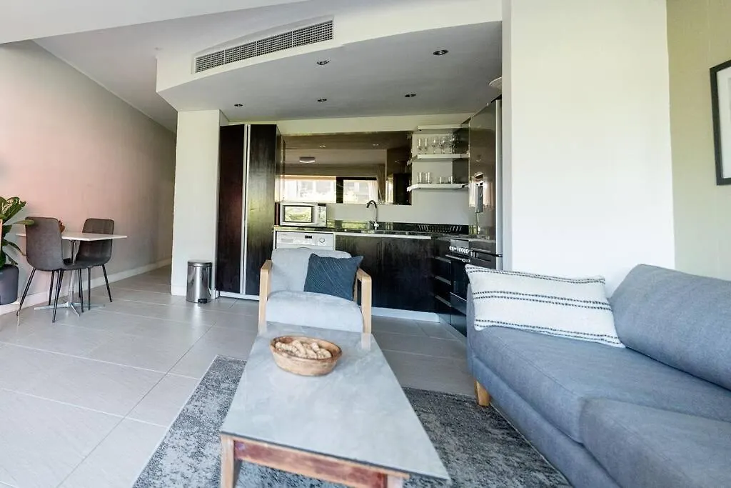 Stylish Apartment With Large, Covered Balcony In De Waterkant Cape Town