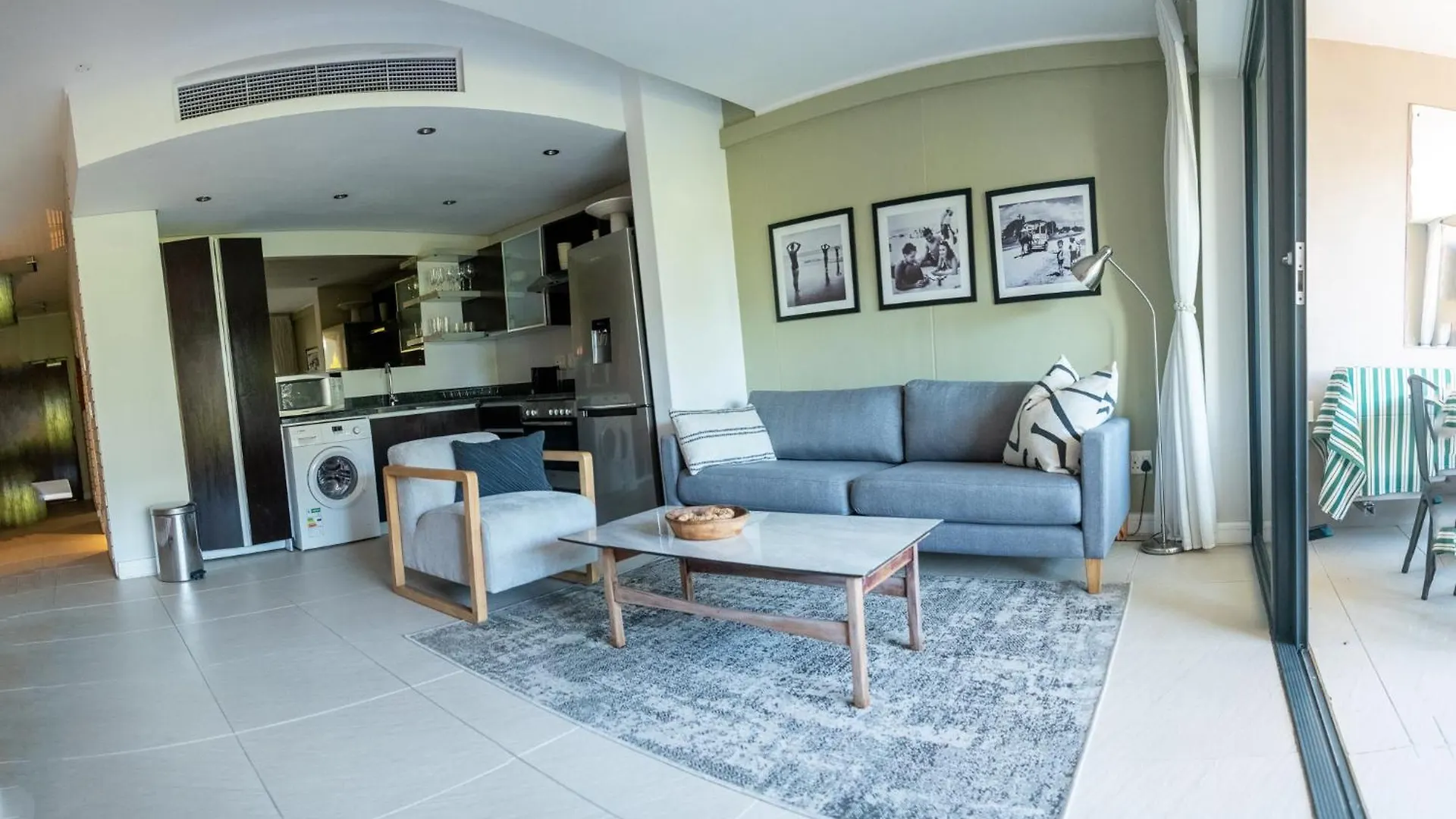 Stylish Apartment With Large, Covered Balcony In De Waterkant Cape Town South Africa