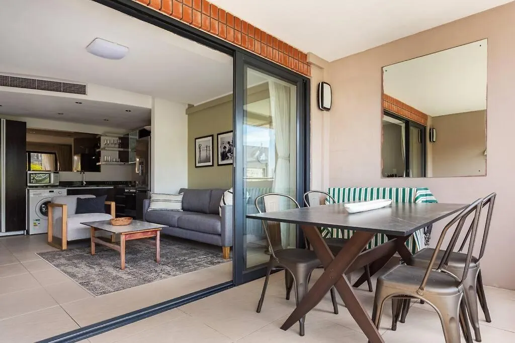 Stylish Apartment With Large, Covered Balcony In De Waterkant Cape Town South Africa
