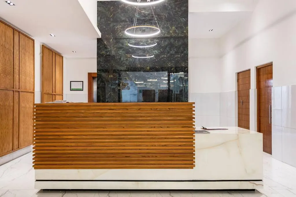 Stylish Apartment With Large, Covered Balcony In De Waterkant Cape Town South Africa